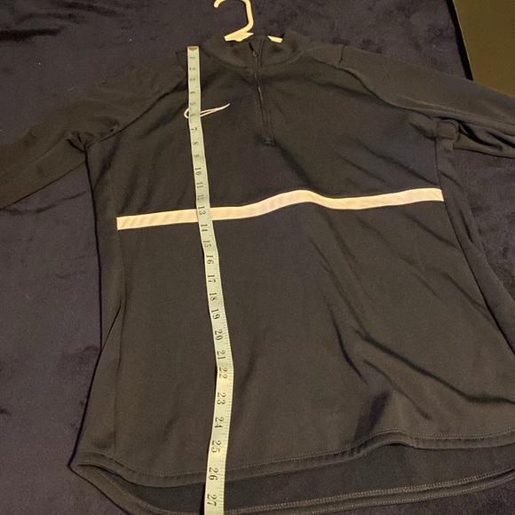 Nike Dri-Fit size medium jacket in Navy blue. - Picture 6 of 7